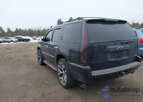 2010 Chevrolet Tahoe Ltz z USA, uszkodzony, nr VIN 1GNUKCE05AR111721
